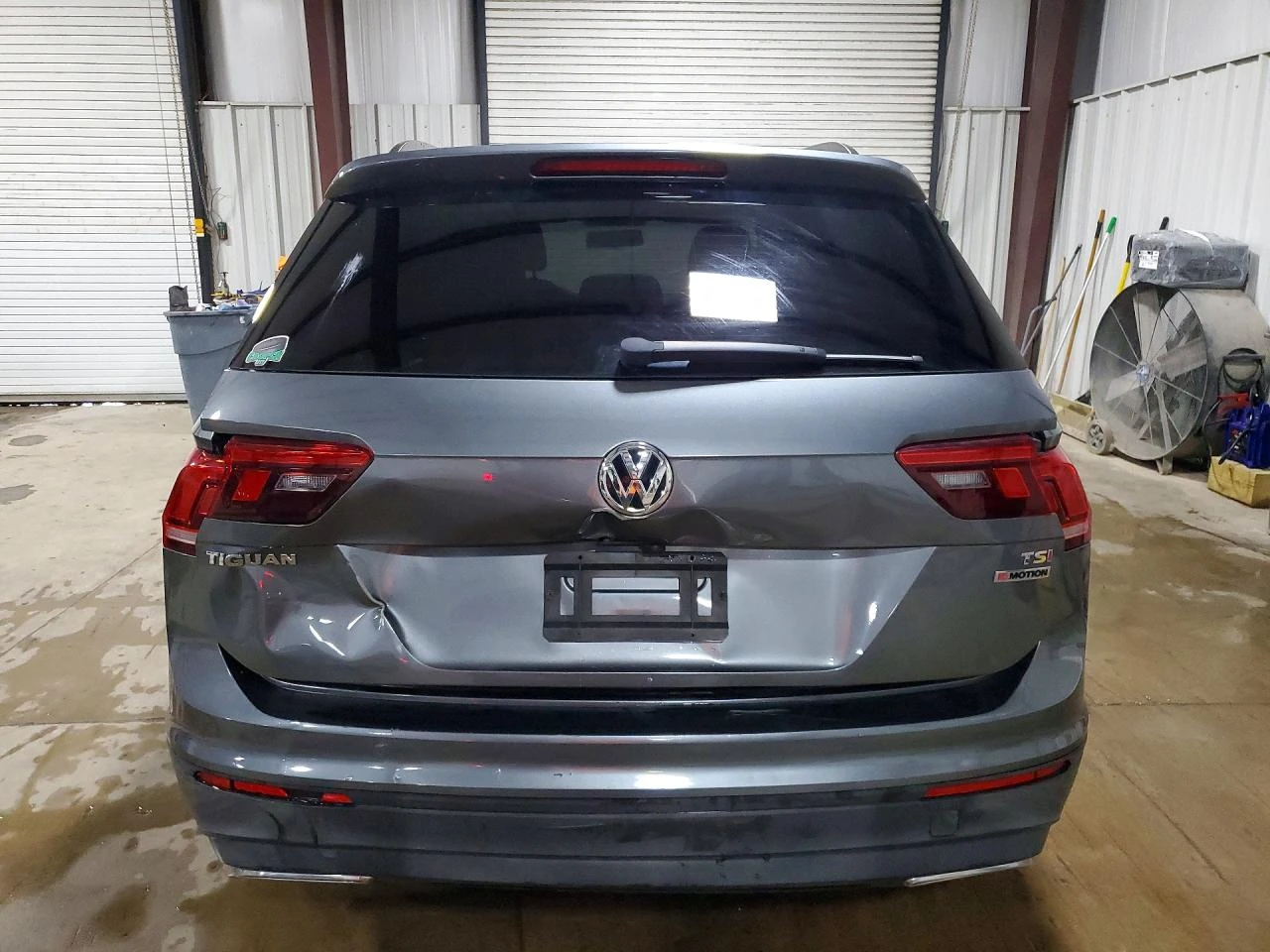 VW Tiguan, снимка 5 - Автомобили и джипове - 54839515