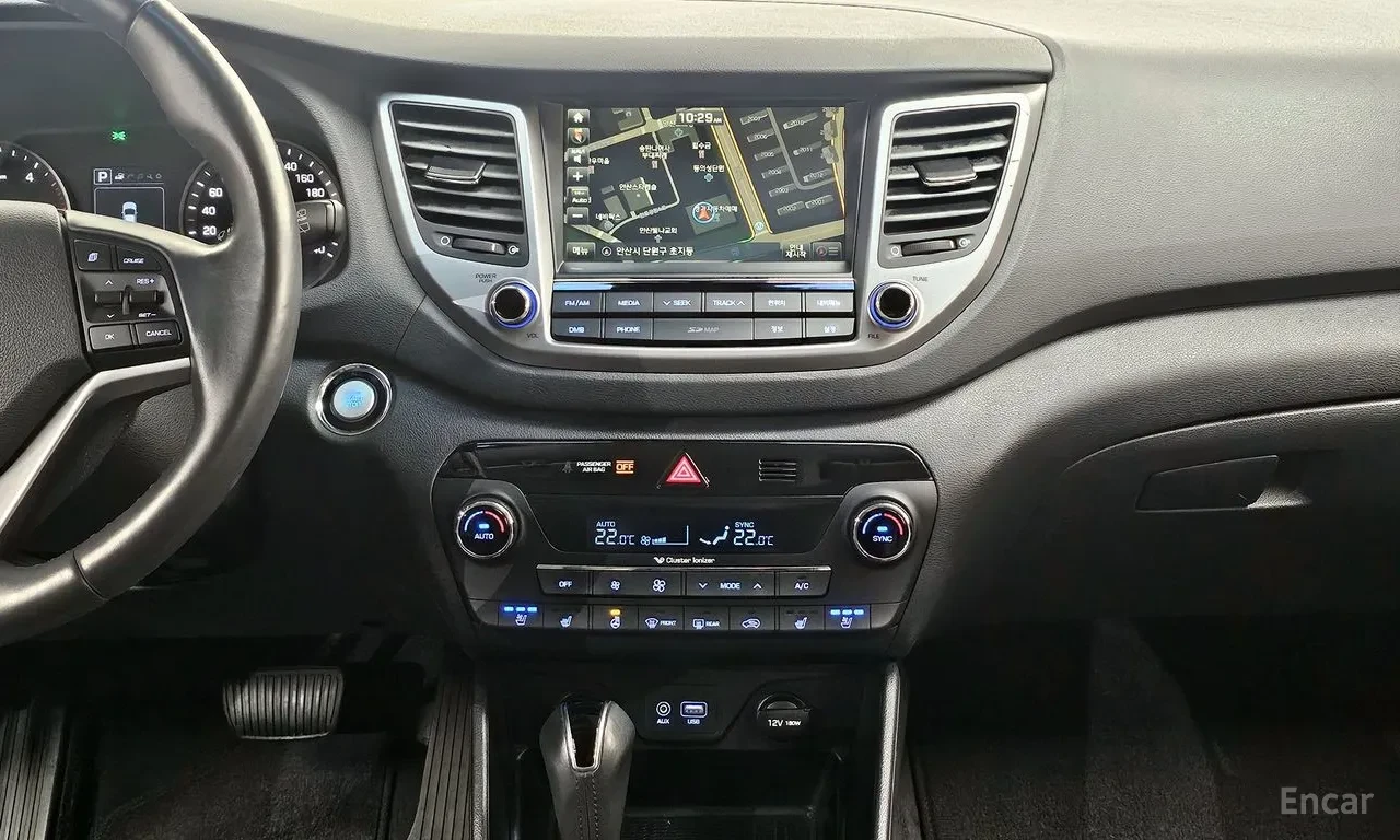 Hyundai Tucson All New 2.0 Diesel 4WD , снимка 12 - Автомобили и джипове - 54884234