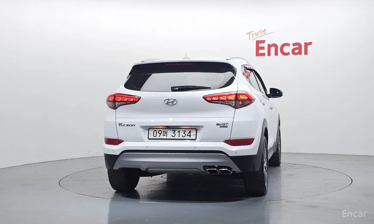 Hyundai Tucson All New 2.0 Diesel 4WD , снимка 4 - Автомобили и джипове - 54884234