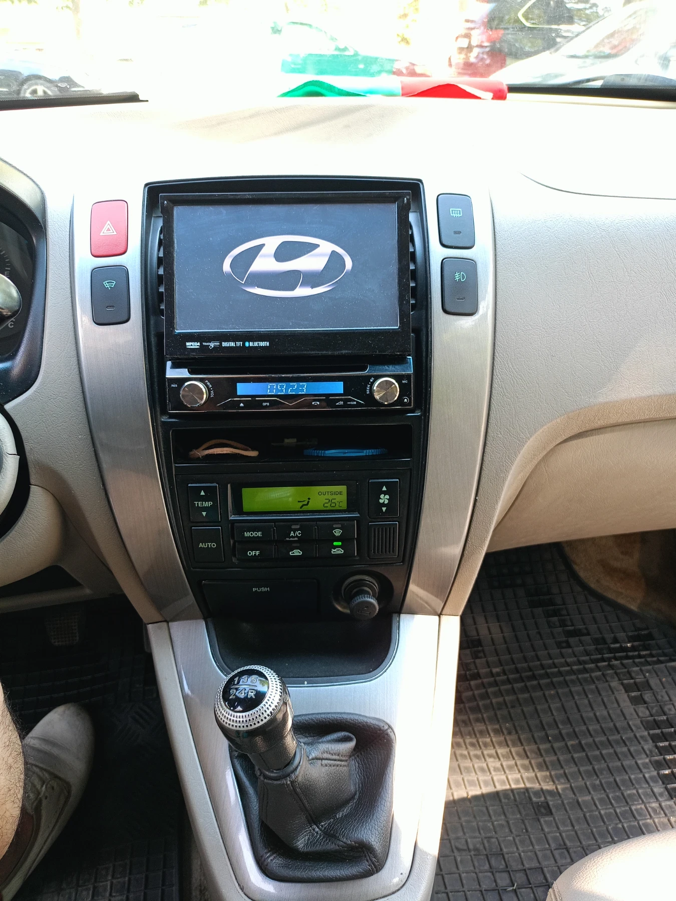 Hyundai Tucson, снимка 16 - Автомобили и джипове - 55038292