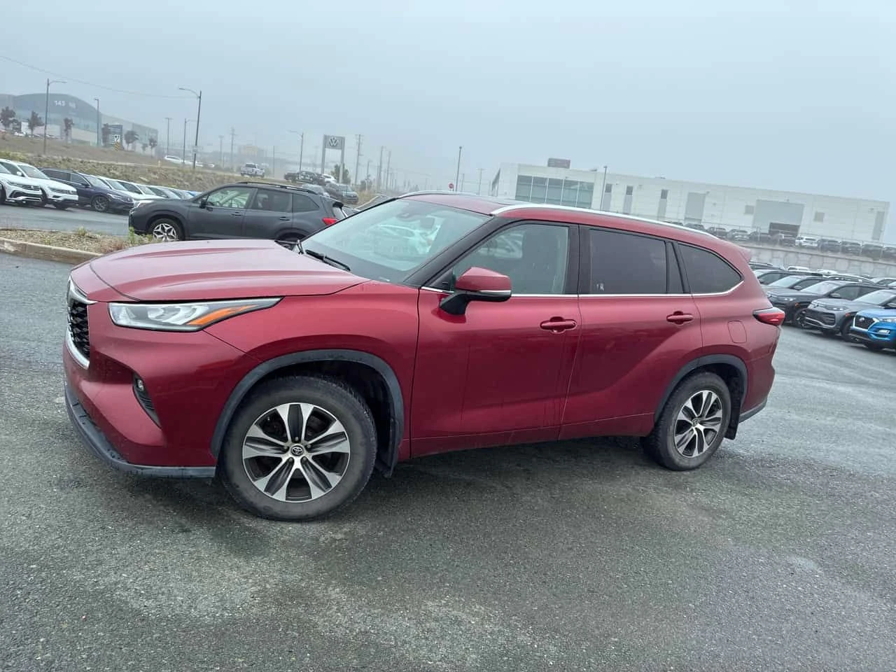 Toyota Highlander * XLE * CARFAX * ОПЦИЯ ЗА ФИНАНСИРАНЕ, снимка 2 - Автомобили и джипове - 55547387
