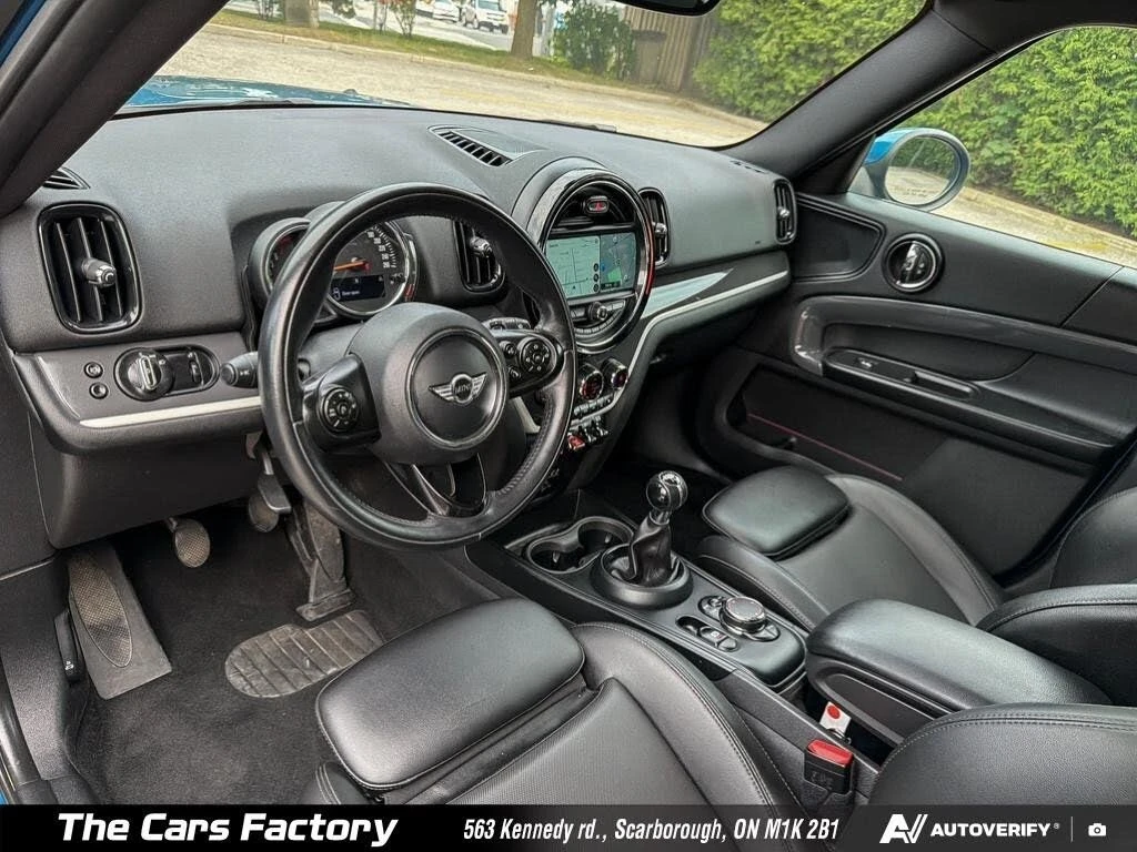 Mini Countryman * Cooper S* AWD* ПАНО* KEYLESS* Camera* ПОДГРЕВ* , снимка 11 - Автомобили и джипове - 55606377
