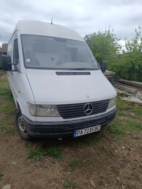  Mercedes-Benz 208