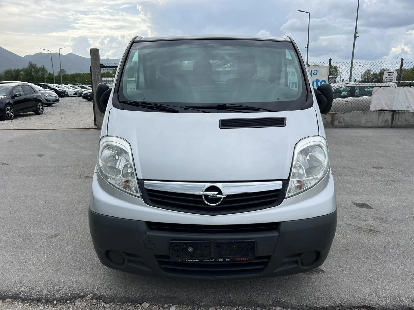 Opel Vivaro 2.0DCI 90кс EURO 4 FACE MAXI  - изображение 2