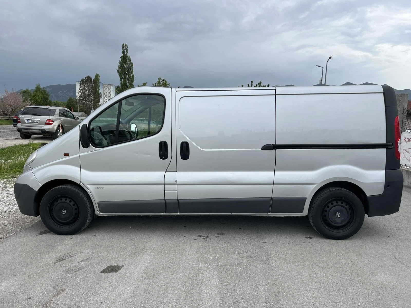 Opel Vivaro 2.0DCI 90кс EURO 4 FACE MAXI  - изображение 6