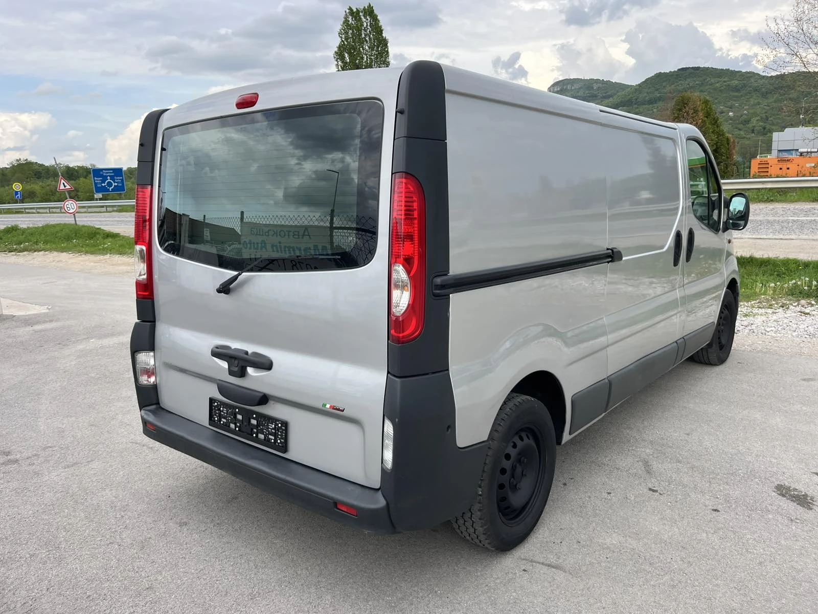 Opel Vivaro 2.0DCI 90кс EURO 4 FACE MAXI  - изображение 4