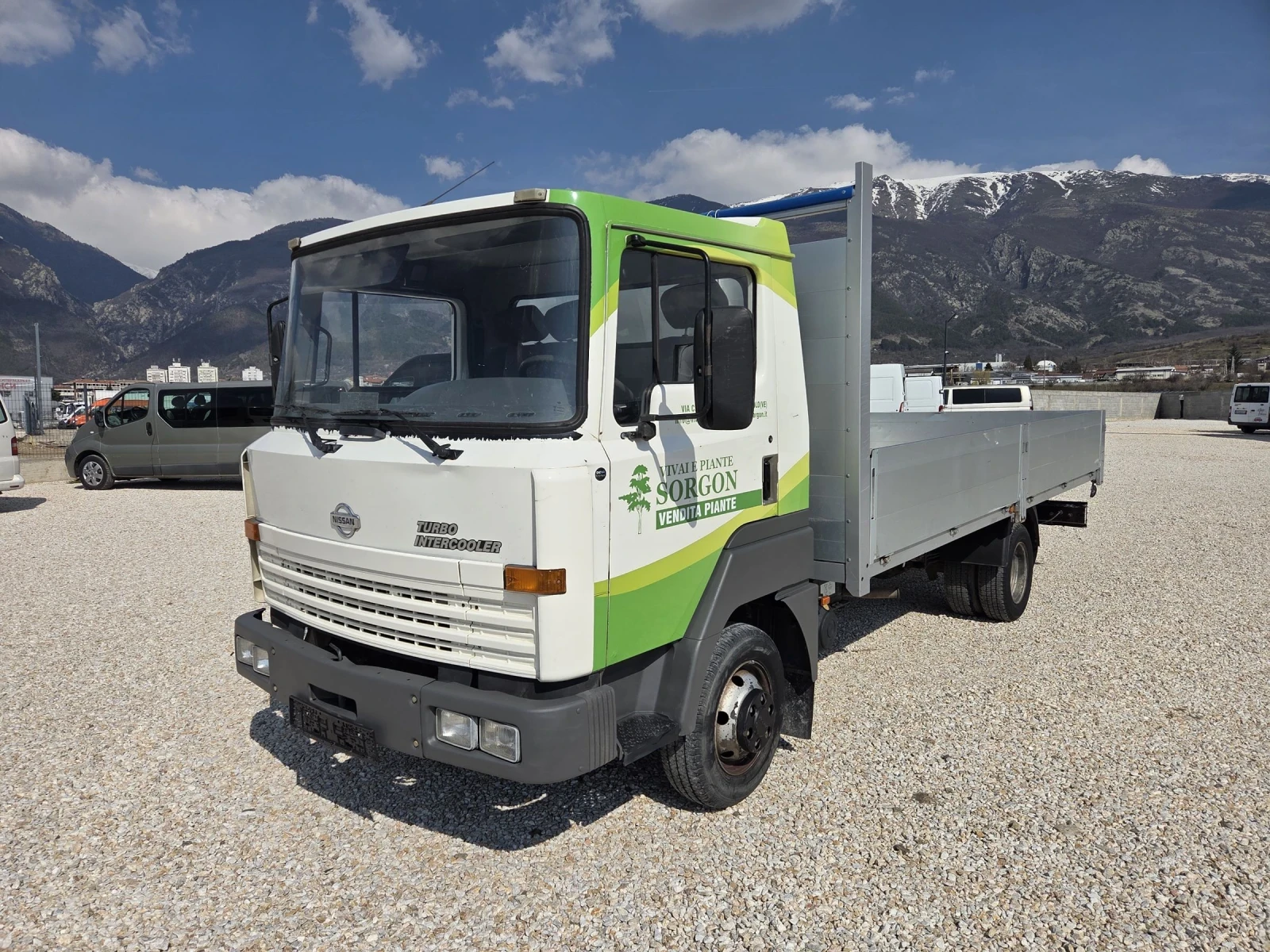 Nissan L35 Категория Б 3.5 т 5.10м