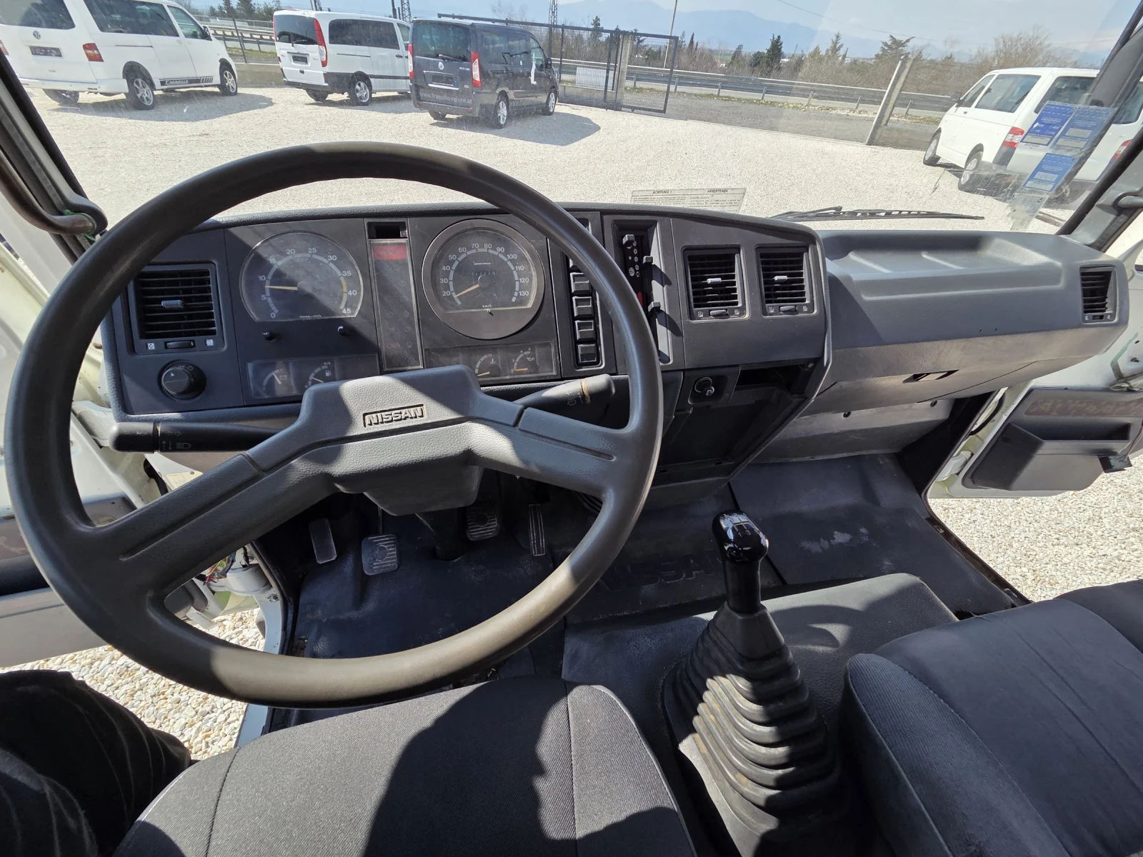 Nissan L35 Категория Б 3.5 т 5.10м - изображение 8