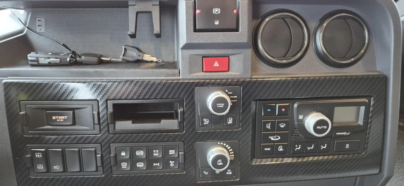 Renault T Стандартен-Ретардер, снимка 8 - Камиони - 52562695