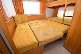 Каравана Knaus  Azur Royale 650 FSK/8-местна, снимка 9