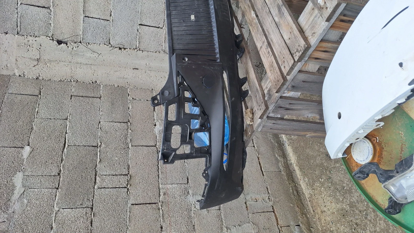 Задна броня KIA EV 6, снимка 2 - Части - 55612232