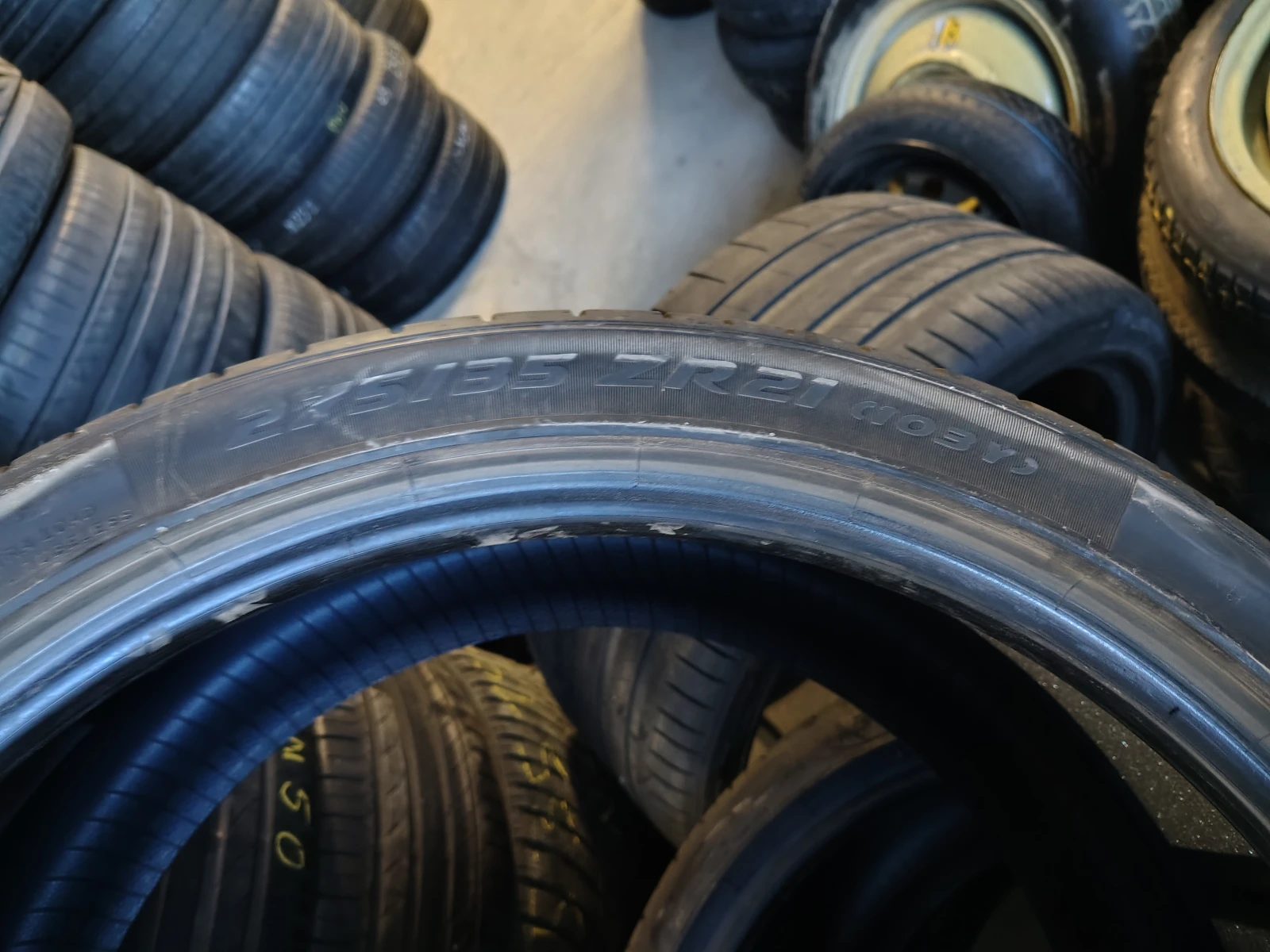 Гуми Летни 275/35R21, снимка 6 - Гуми и джанти - 55841043