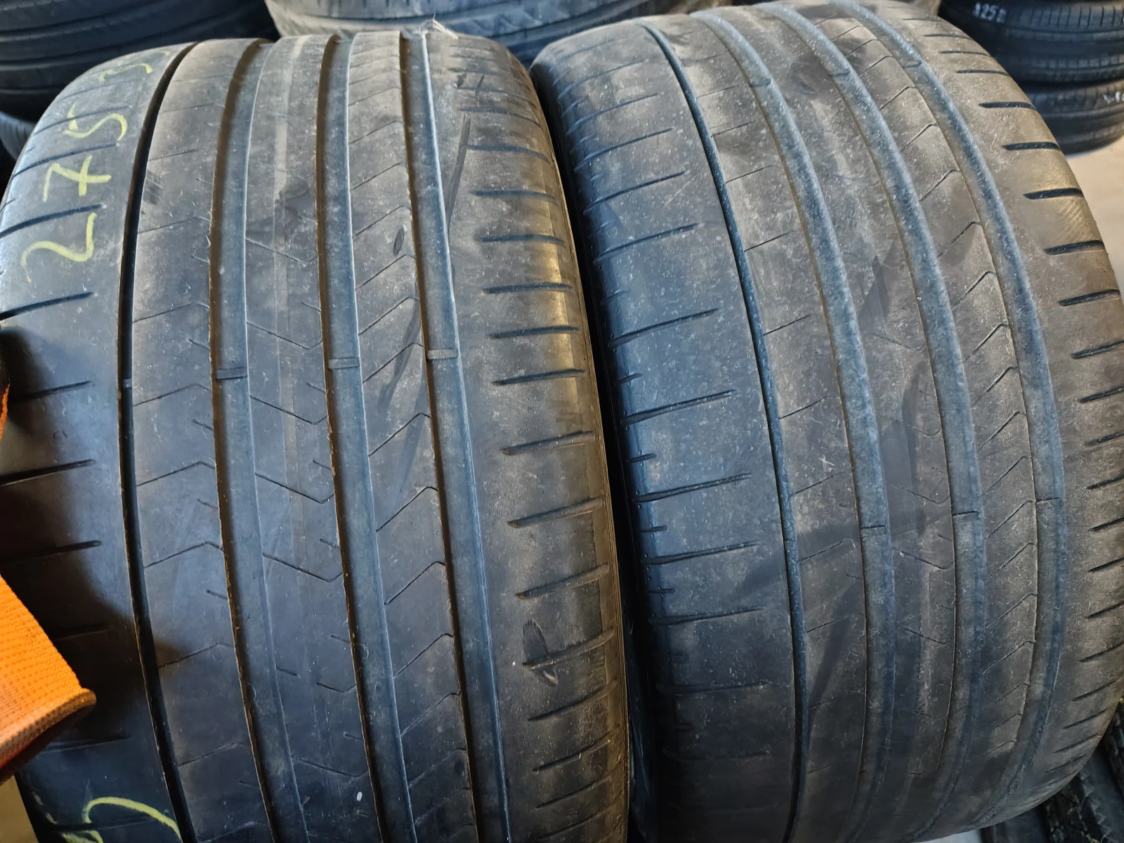 Гуми Летни 275/35R21