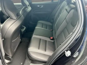 Volvo V60 B4 = Plus Dark = Гаранция, снимка 11