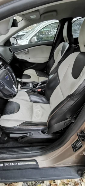 Volvo V40, снимка 8