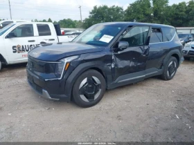 Kia EV9 * LIGHT* LONG* RANGE* 