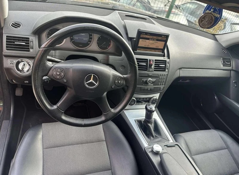 Mercedes-Benz C 250 D, снимка 13 - Автомобили и джипове - 47131835