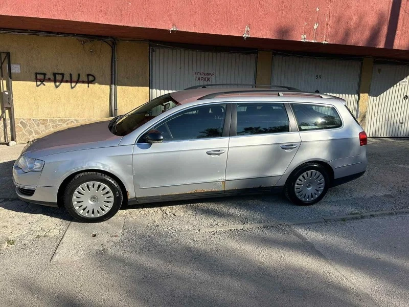 VW Passat, снимка 11 - Автомобили и джипове - 46503490