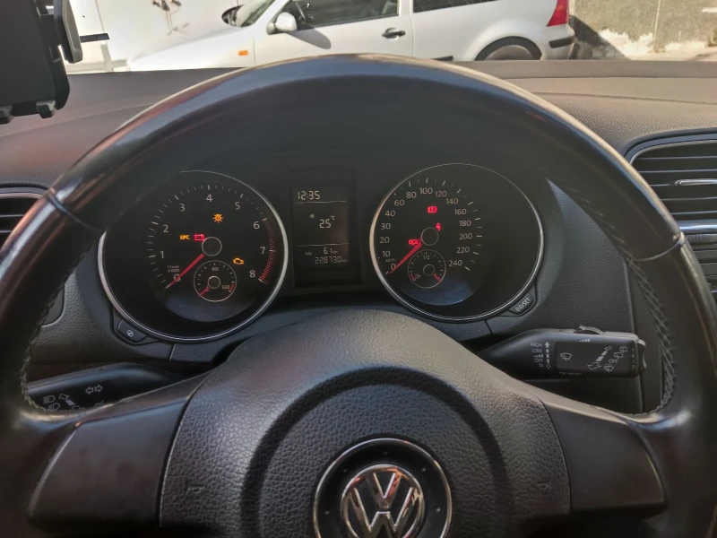 VW Golf 1.4, снимка 17 - Автомобили и джипове - 48105005