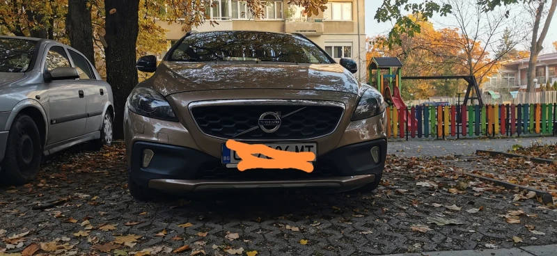 Volvo V40, снимка 4 - Автомобили и джипове - 49365011