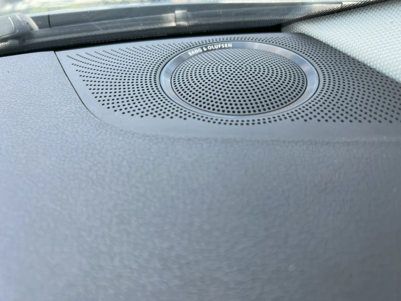 Audi A4 Allroad 2.0TDI/FACELIFT/QUATTRO/LED/AUT/Bang&Olufsen, снимка 9 - Автомобили и джипове - 51226938