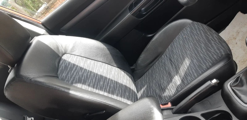 Kia Ceed 1.6-Бензин, снимка 5 - Автомобили и джипове - 52566652