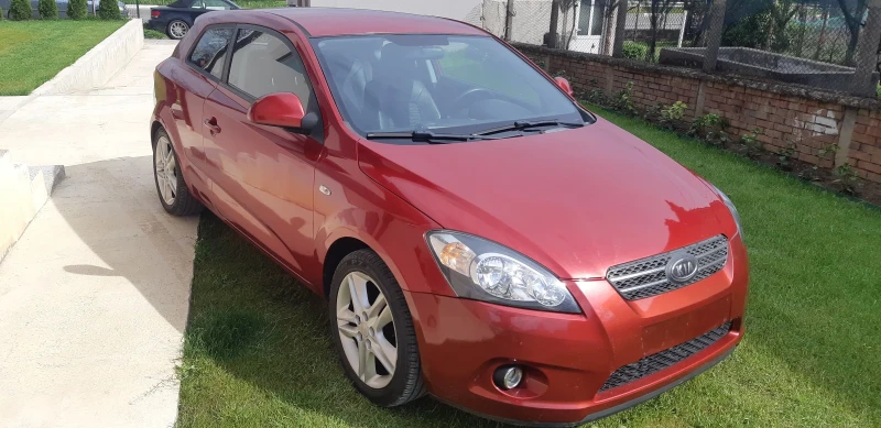 Kia Ceed 1.6-Бензин, снимка 2 - Автомобили и джипове - 52566652