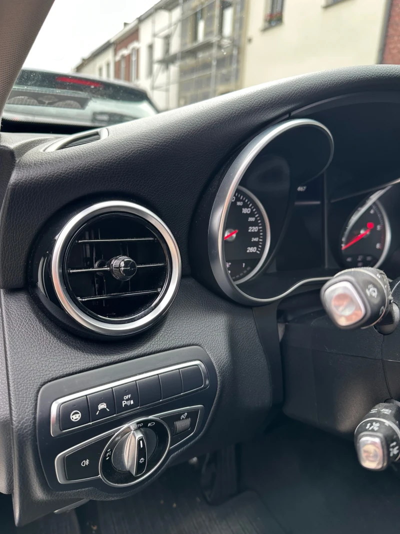 Mercedes-Benz C 250, снимка 10 - Автомобили и джипове - 53065194