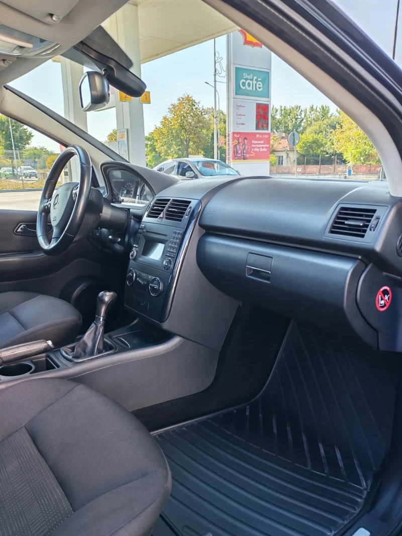 Mercedes-Benz A 160 Нов внос от Германия. Един собственик, обслужен., снимка 10 - Автомобили и джипове - 51956694