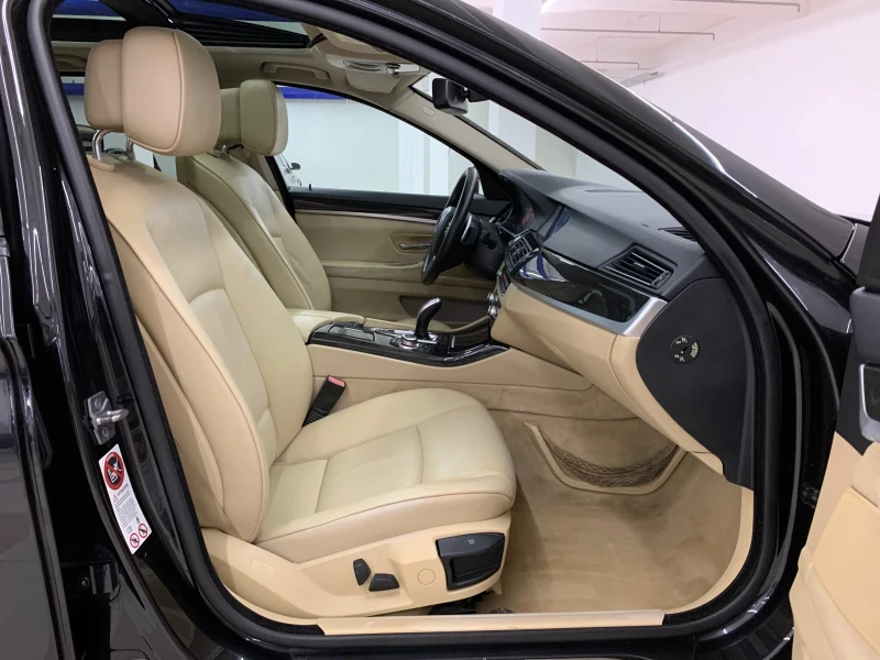 BMW 520 d /3xTv/PANORAMA/UNIKAT/, снимка 12 - Автомобили и джипове - 52448266
