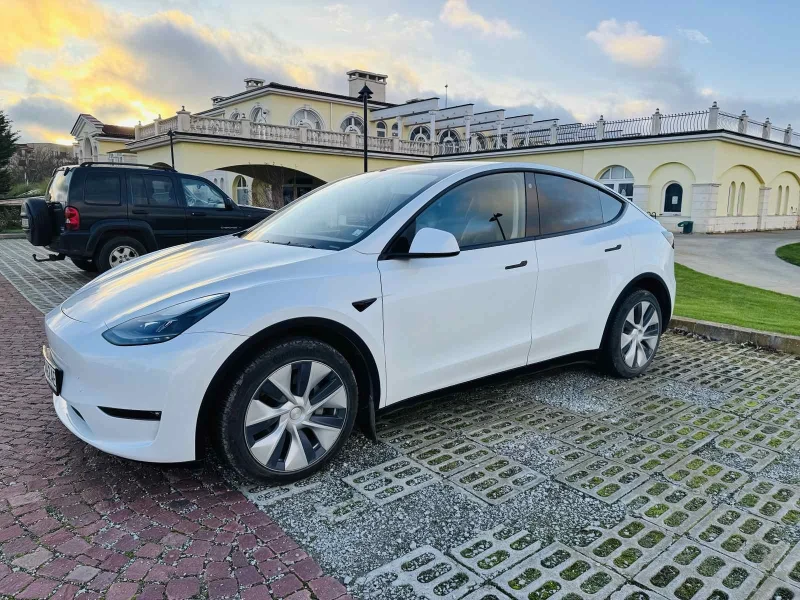 Tesla Model Y AWD Long Range Dual Motor 4х4 , снимка 5 - Автомобили и джипове - 52597714