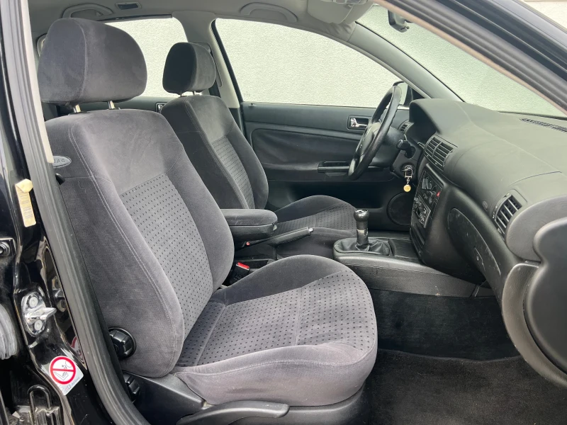 VW Passat 103842km !!!! ITALY !!!! 1.6i !!!, снимка 13 - Автомобили и джипове - 52630841