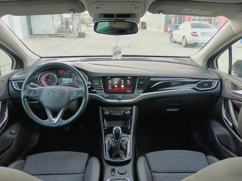 Opel Astra 1.6 CDTI* * 143.000км* * ВСИЧКИ ЕКСТРИ ЗА МОДЕЛА, снимка 9 - Автомобили и джипове - 52998489