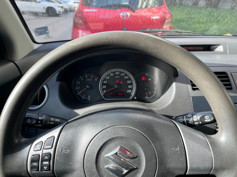 Suzuki Swift, снимка 9 - Автомобили и джипове - 53462865