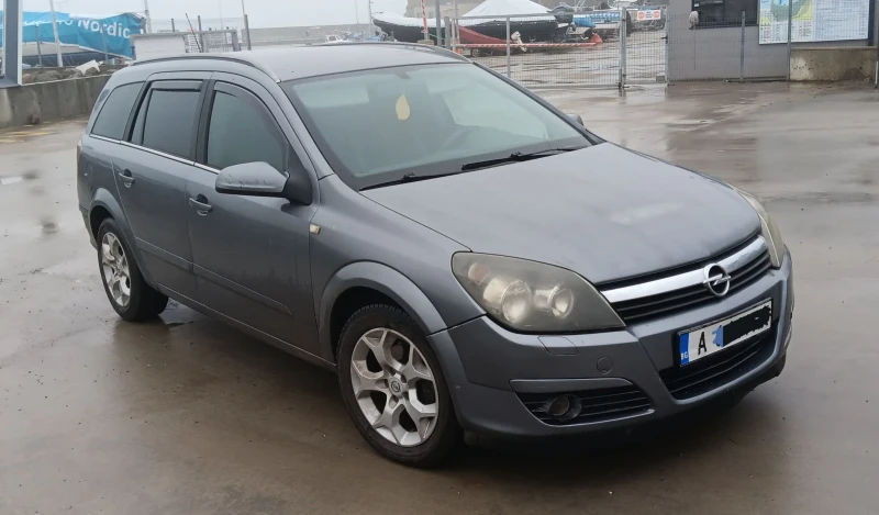 Opel Astra 1.7 cdti, снимка 4 - Автомобили и джипове - 53509744