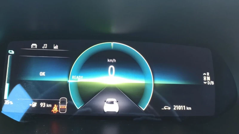 Renault Zoe Z.E. 50, снимка 12 - Автомобили и джипове - 53534085