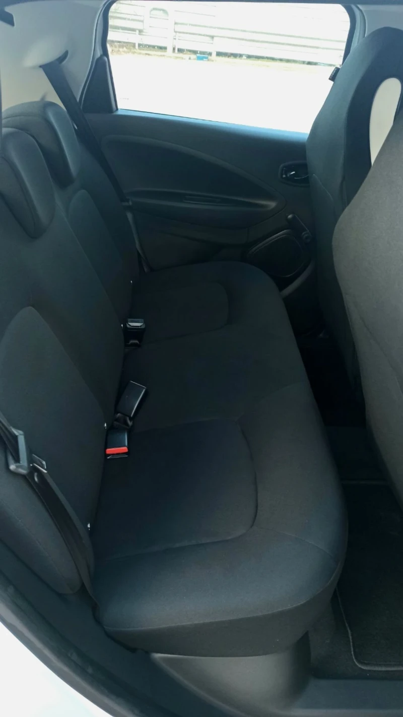 Renault Zoe Z.E. 50, снимка 13 - Автомобили и джипове - 53534085