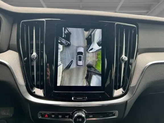 Volvo V60 B4 = Plus Dark = Гаранция - изображение 9