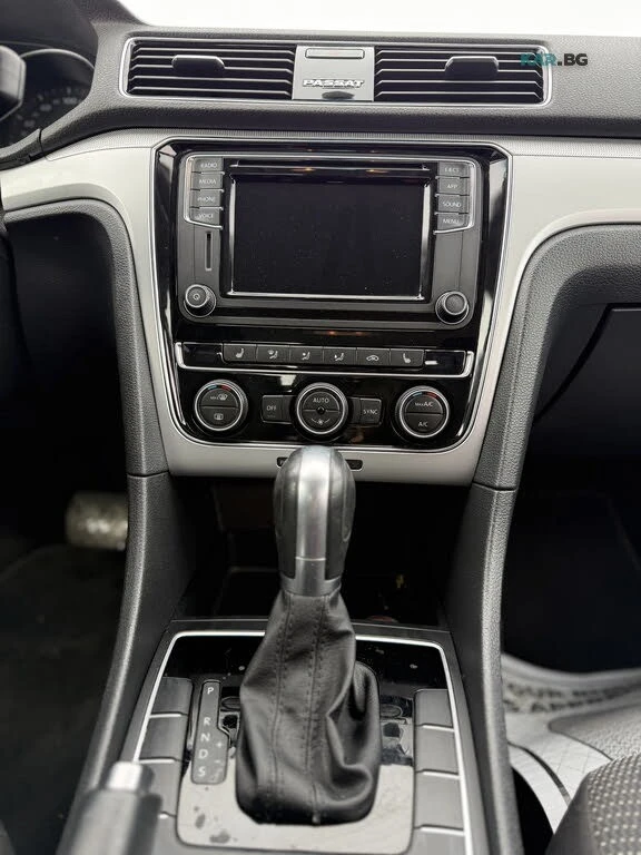 VW Passat * PASSAT* АвтоКредит * (ЦЕНА ДО БГ), снимка 12 - Автомобили и джипове - 55063264