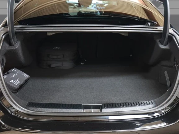 Mercedes-Benz E 53 AMG 4Matic+ = Premium Plus = Гаранция, снимка 11 - Автомобили и джипове - 55788648
