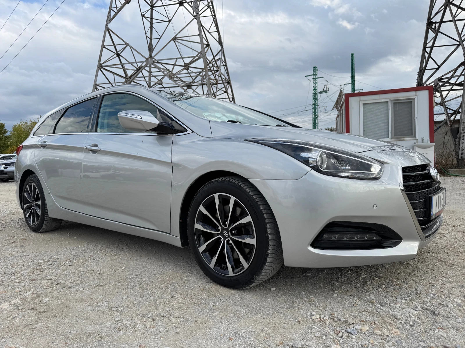 Hyundai I40 АВТОМАТ / КОЖА / NAVI / КАМЕРА / FACE / 2015 / E6 - изображение 5