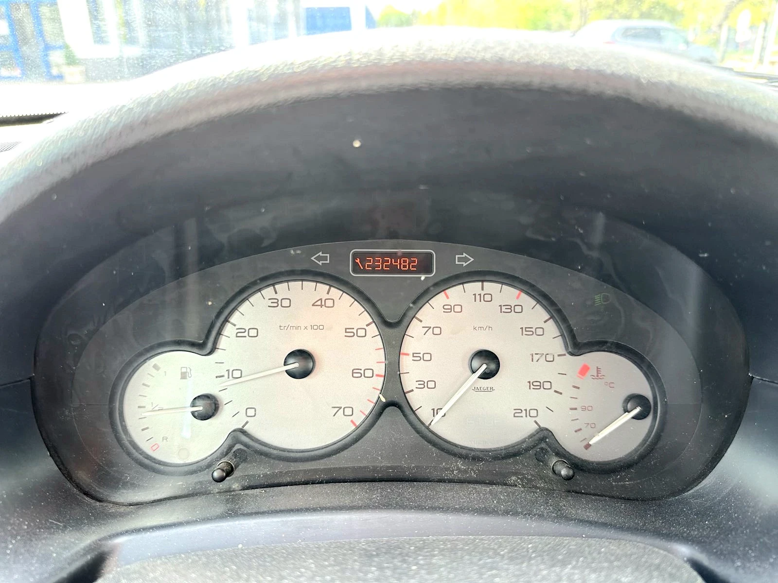 Citroen Berlingo 1.6HDI, 6+ 1 - изображение 6