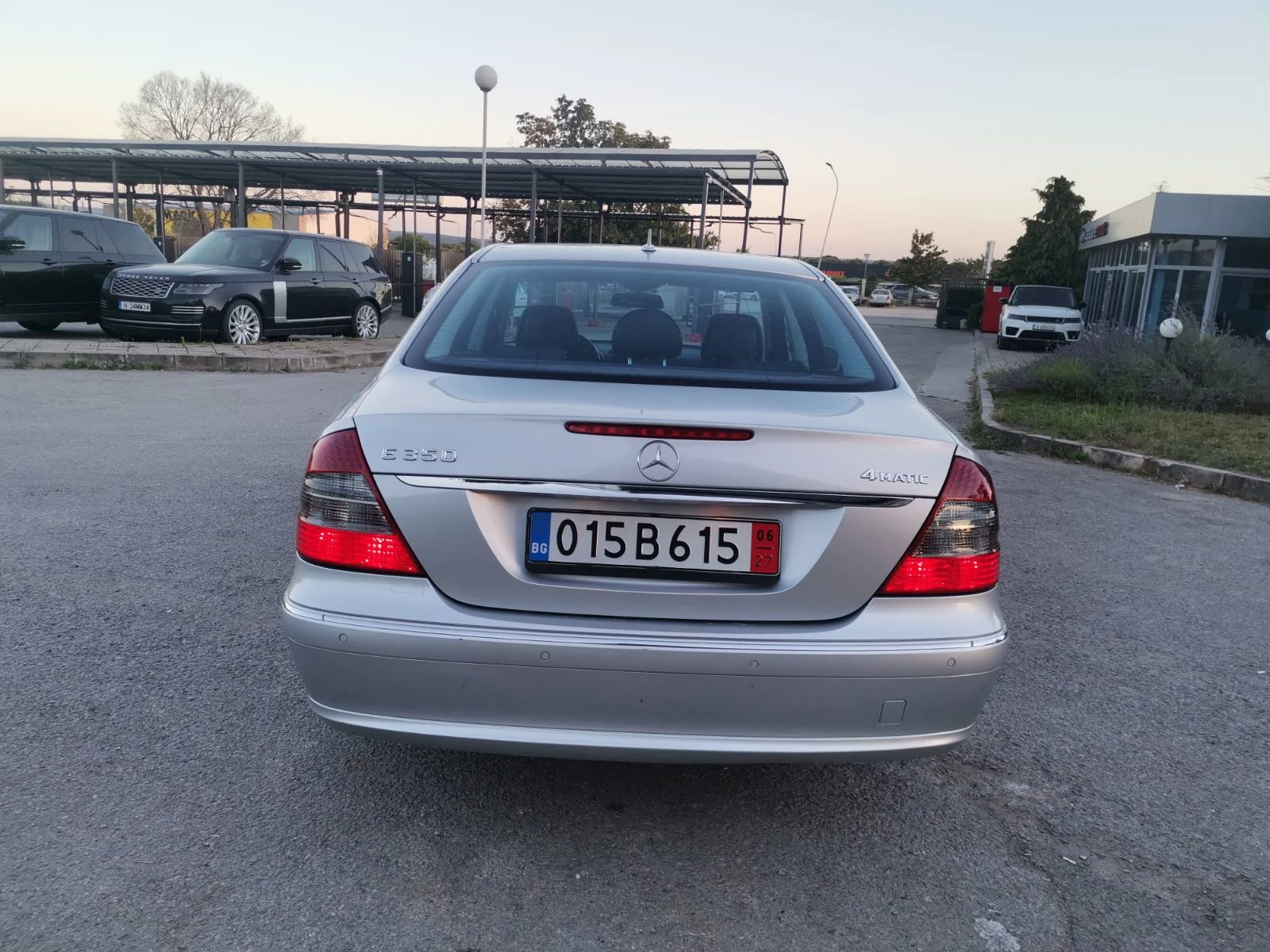 Mercedes-Benz E 350 ТОП СЪСТОЯНИЕ* 4MATIC/КОЖА - изображение 5