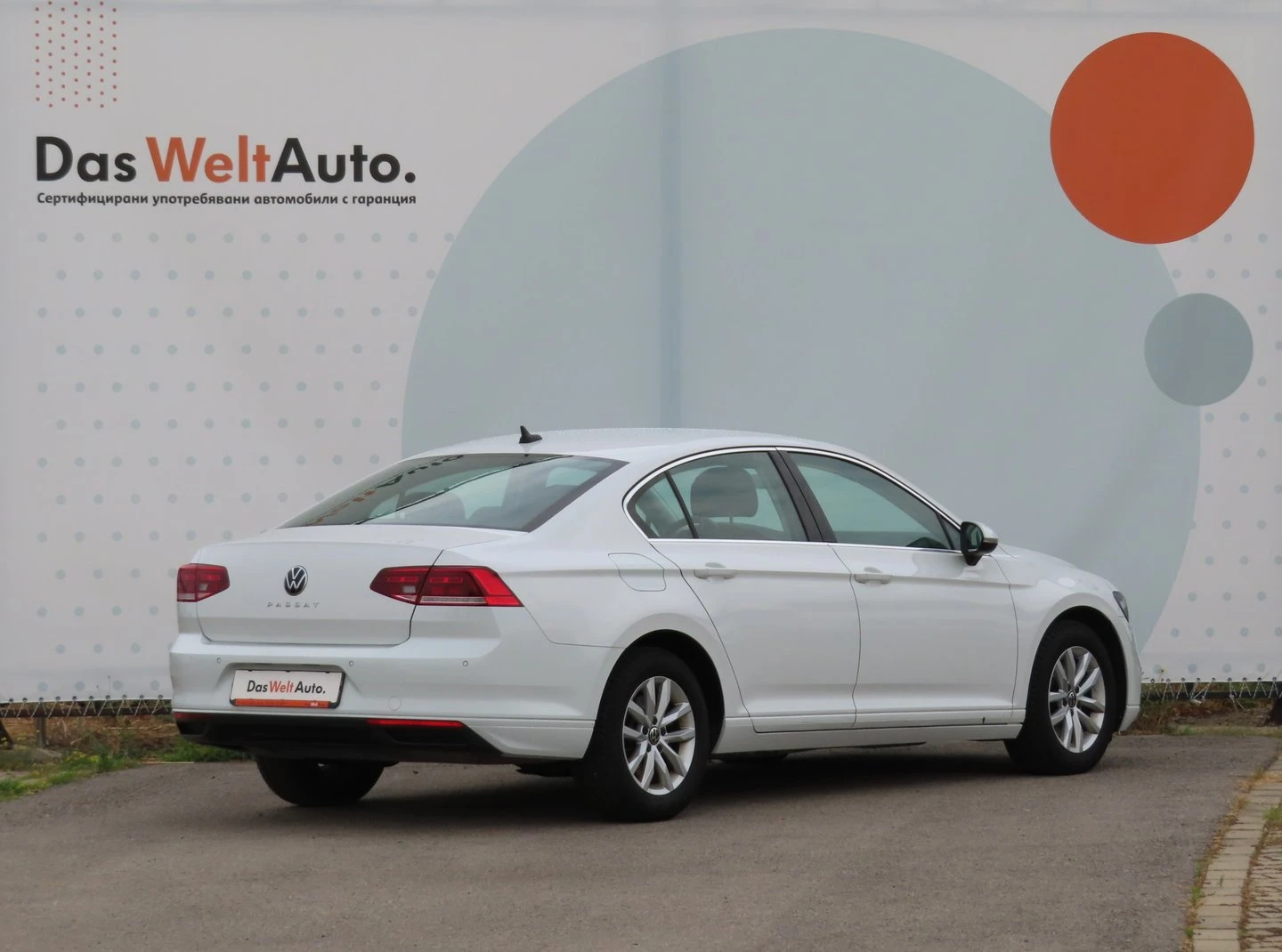 VW Passat Business 2.0 TDI SCR DSG - изображение 3