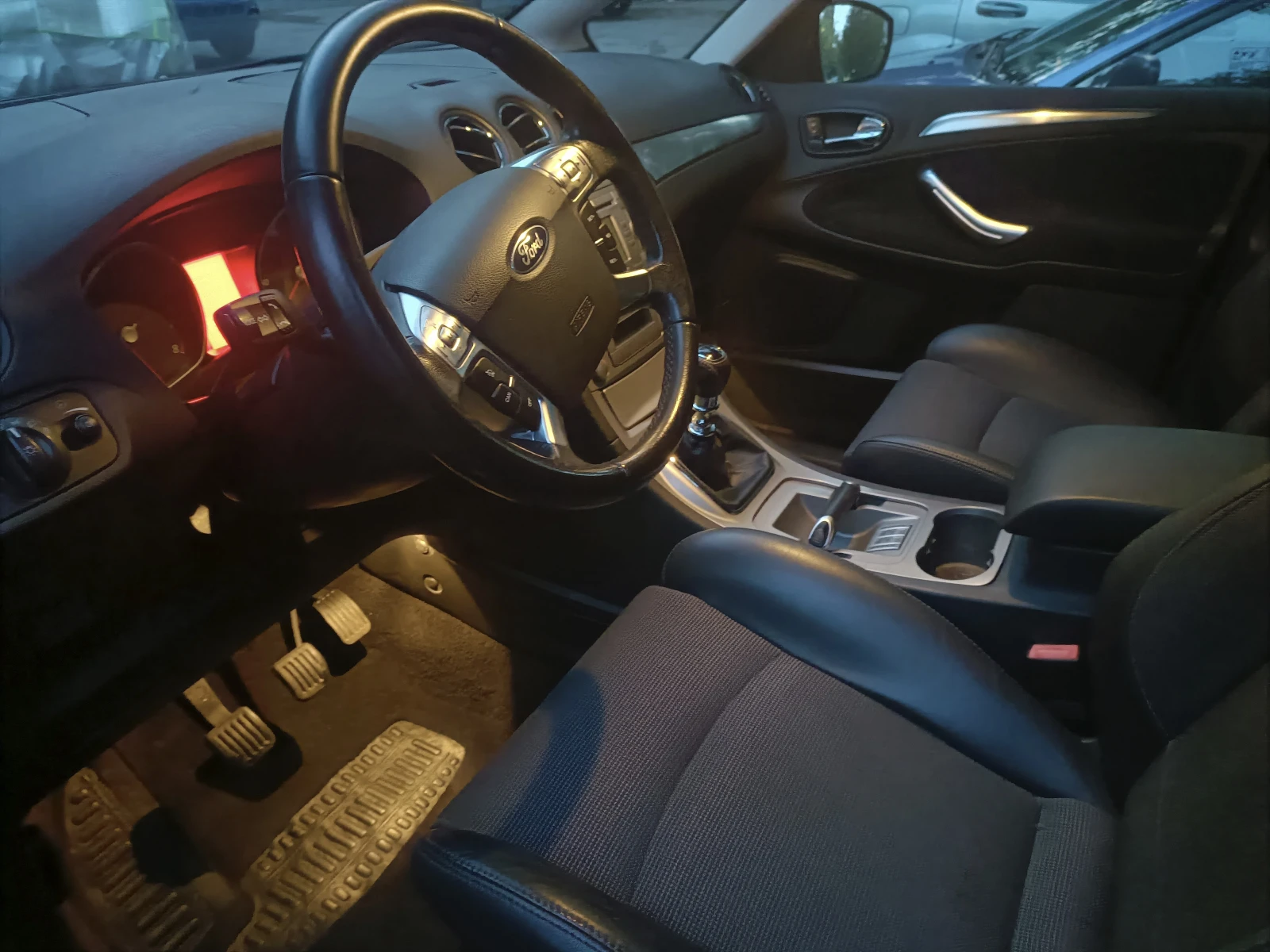 Ford S-Max 2.5 - изображение 3