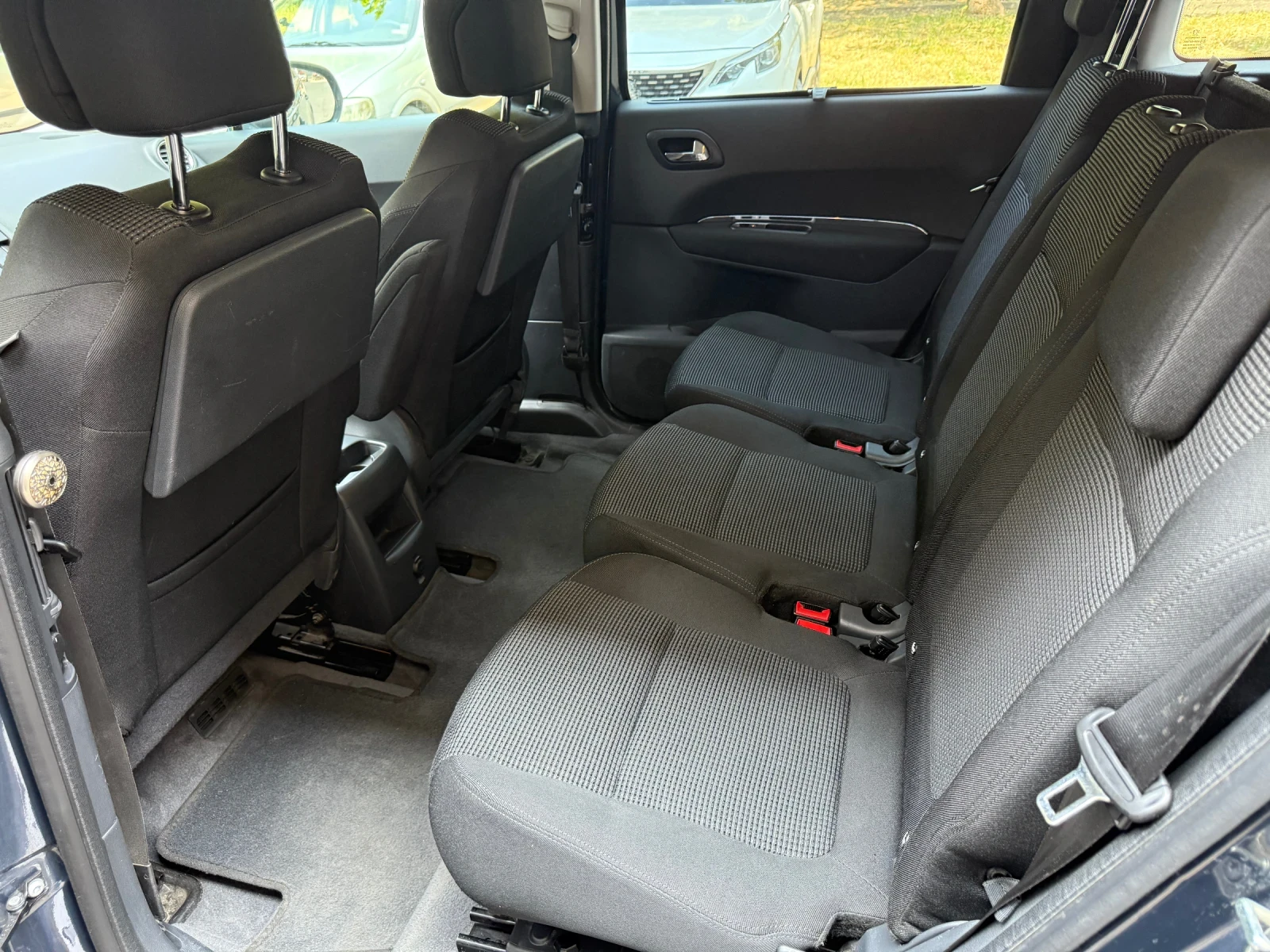 Peugeot 5008  - изображение 8