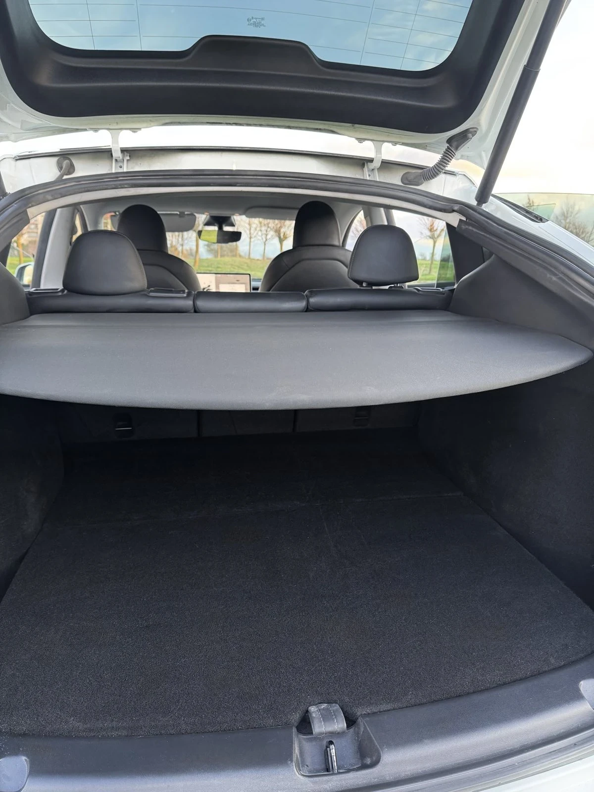 Tesla Model Y AWD Long Range Dual Motor 4х4  - изображение 9