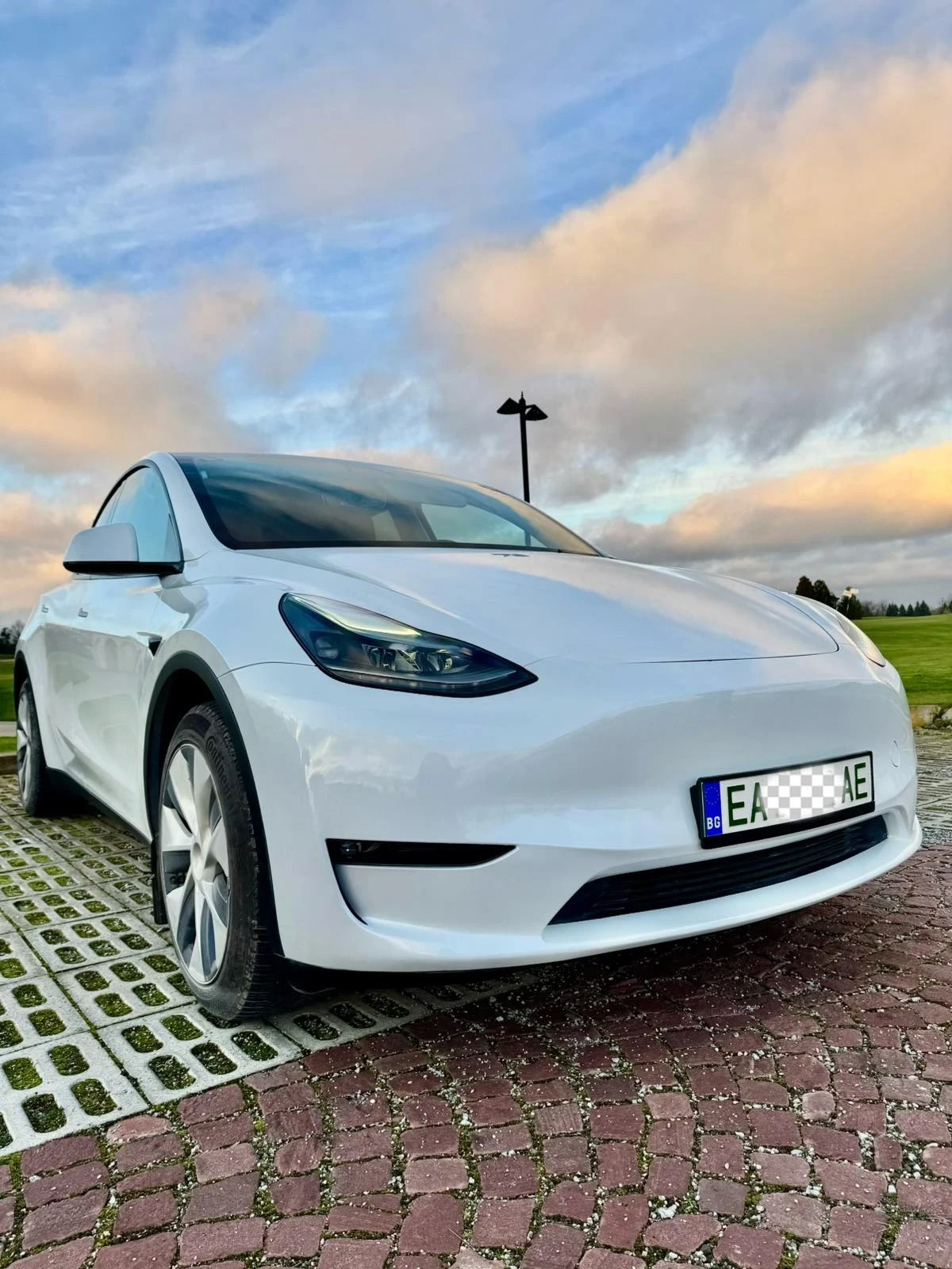 Tesla Model Y AWD Long Range Dual Motor 44  | Mobile.bg   1