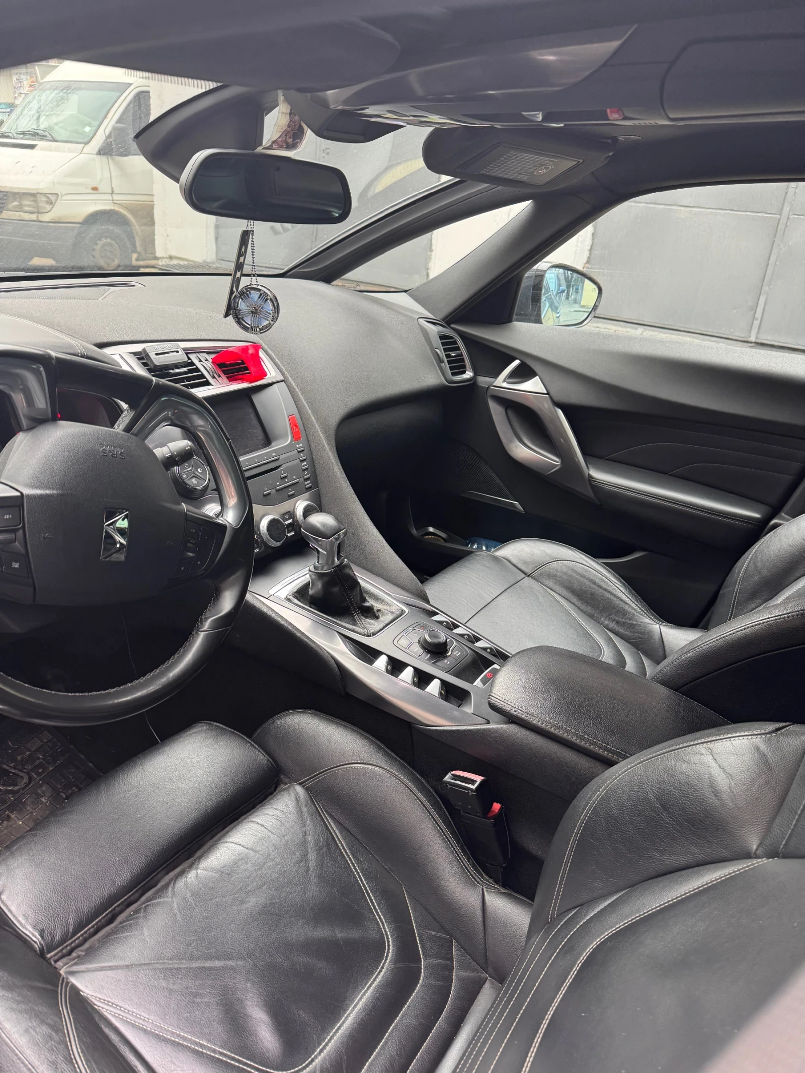 Citroen DS5  - изображение 7