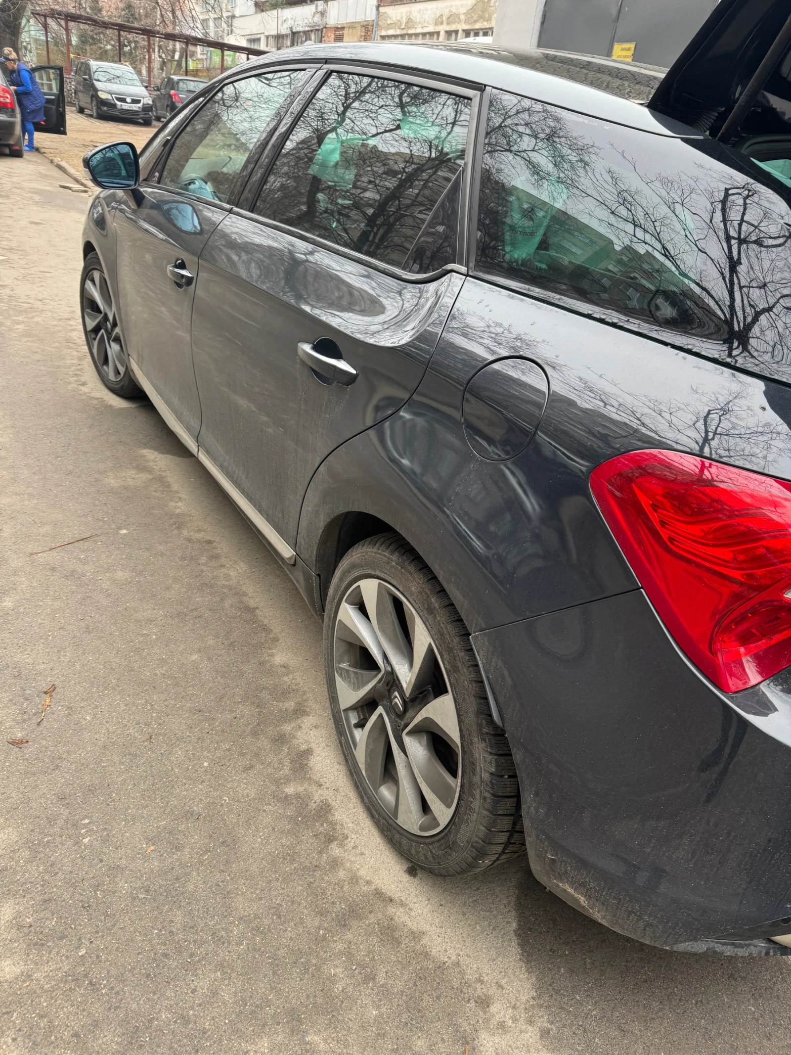 Citroen DS5  - изображение 6